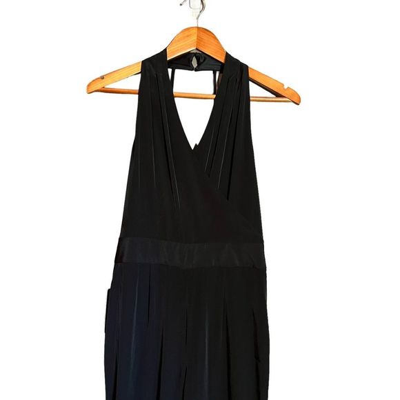 NWT! Express black halter jumpsuit. Size 0 - Picture 3 of 14